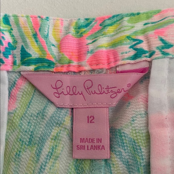 Lilly Pulitzer Adie Shorts in On Parade print Seasalt Blue colourway Side zip 12 - Picture 5 of 15